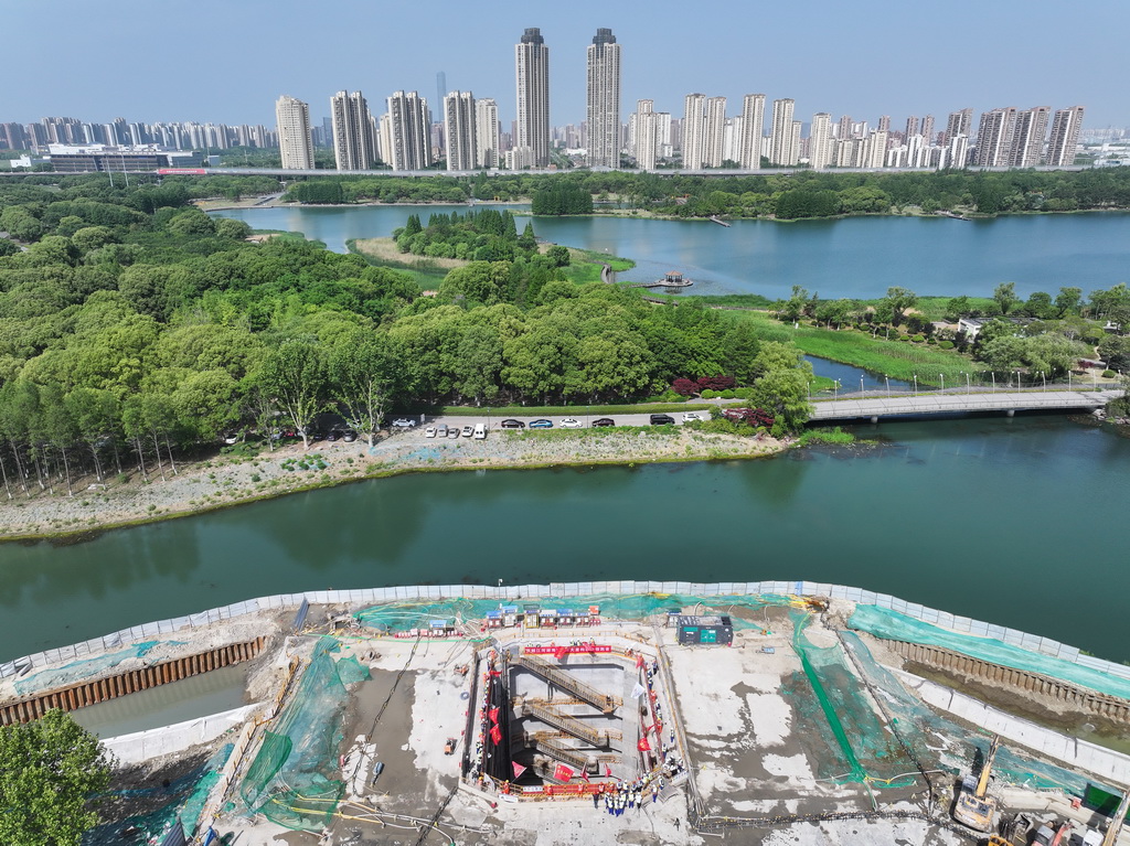 通甬高鐵蘇州東隧道首段貫通