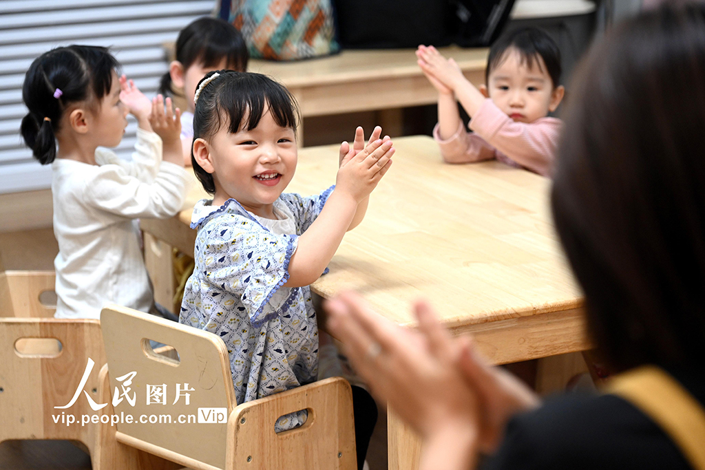 河南洛陽：緊貼“一老一小” 托起“朝夕美好”