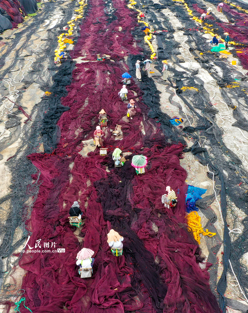 浙江溫嶺：休漁期 修補漁網【4】