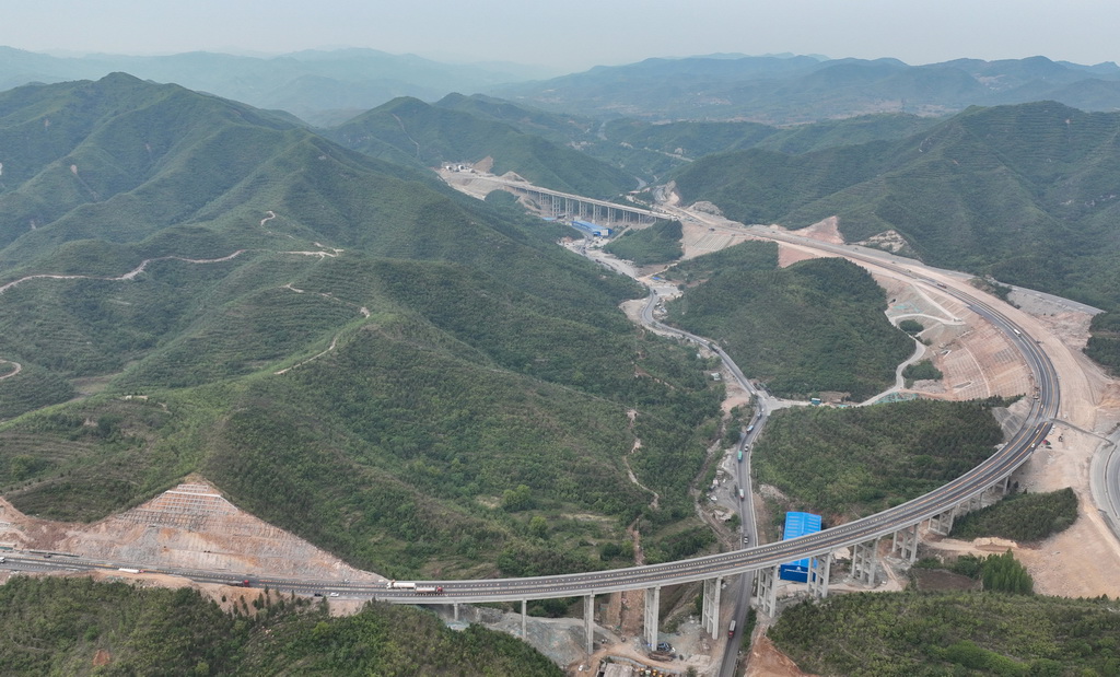 石太高速改擴建項目建設穩步推進