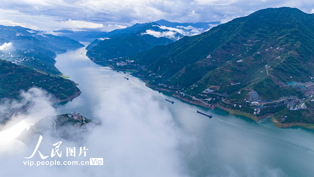 湖北秭歸：雨霽云開三峽美【2】