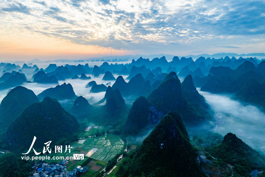 廣西荔浦：雨后喀斯特峰林景美如畫【2】