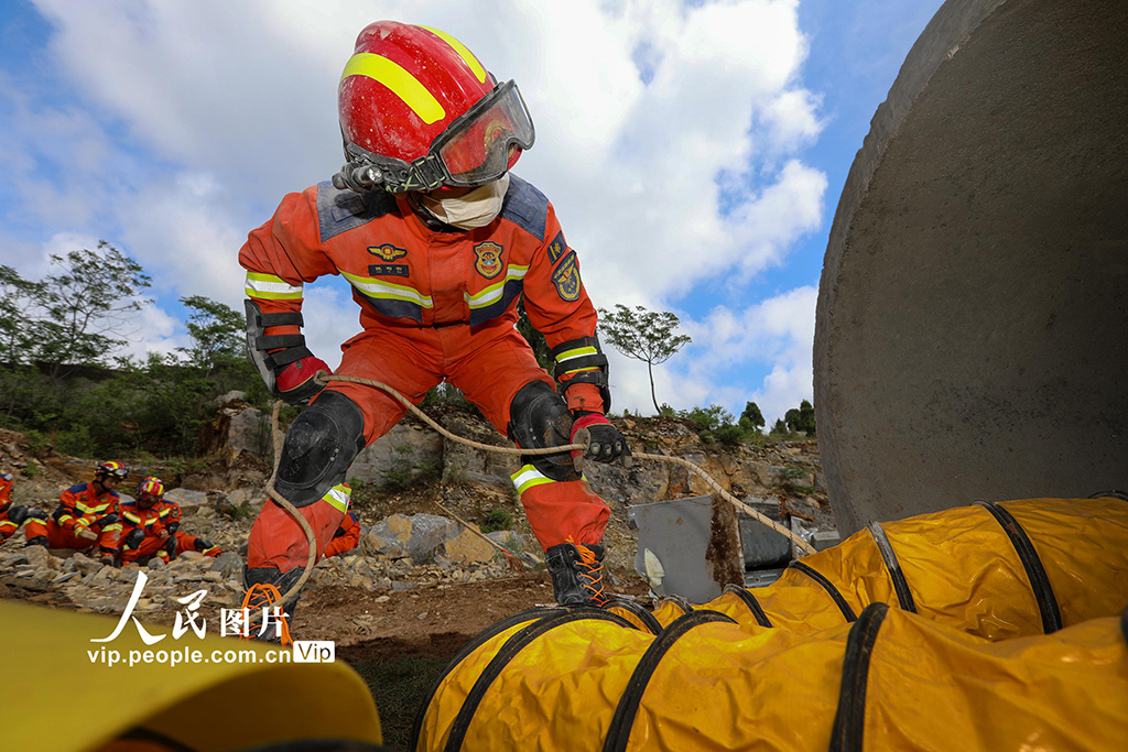 安徽淮北：開展地震倒塌房屋救援演練【2】