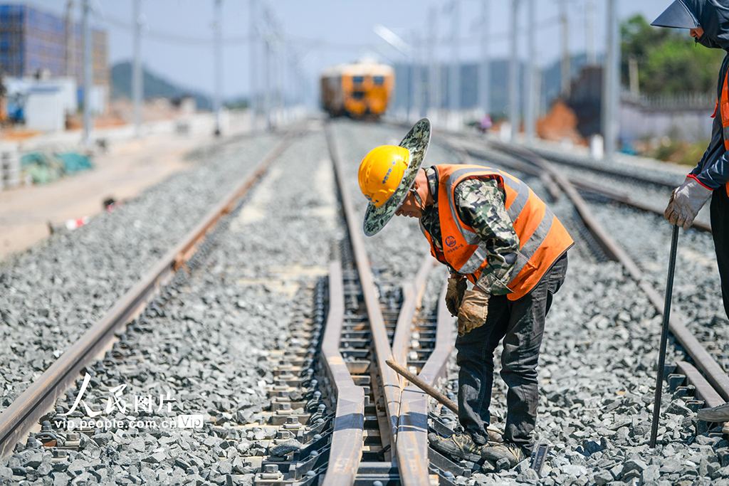 貴州興義:盤興鐵路建設如火如荼【2】