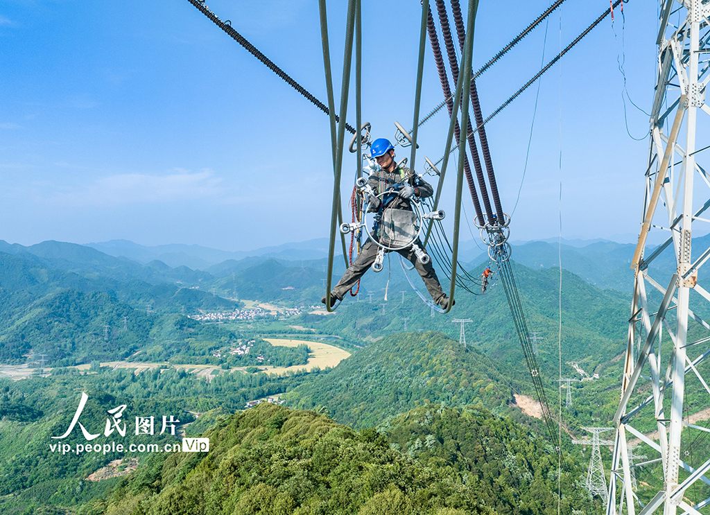 安徽池州:特高壓輸電線路檢修【3】