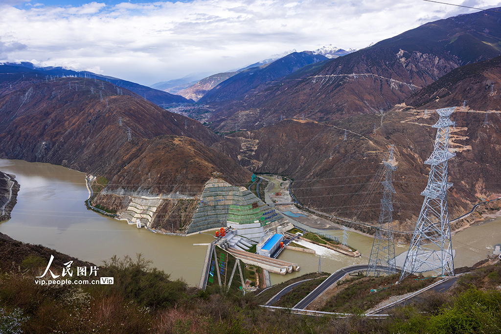 西藏:巴塘水電站首臺機組并網發電【4】