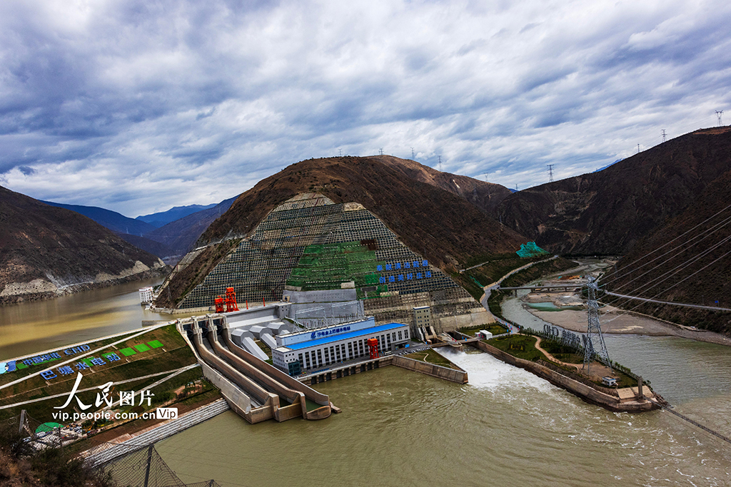 西藏:巴塘水電站首臺機組并網發電【5】