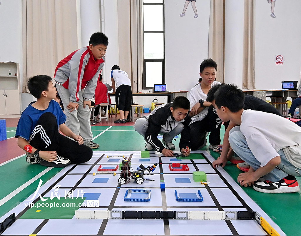 江西金溪:機器人競賽激發青少年科技興趣【3】