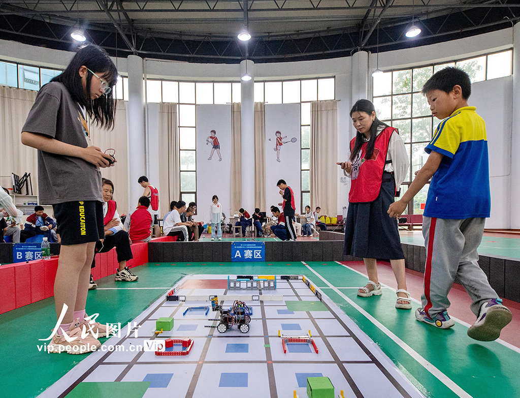 江西金溪:機器人競賽激發青少年科技興趣【2】