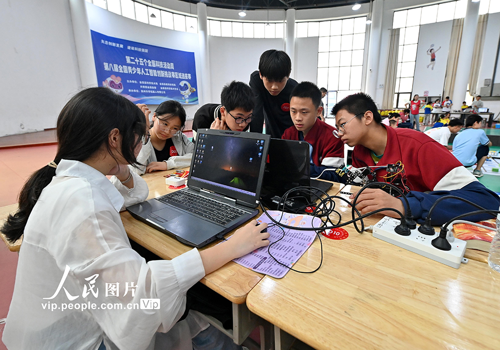 江西金溪:機器人競賽激發青少年科技興趣【6】