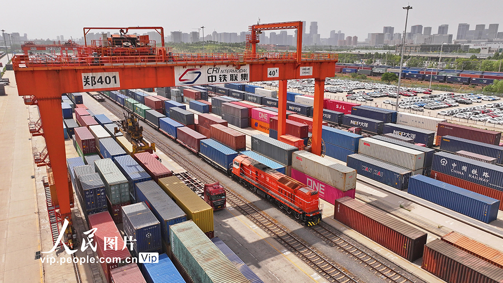 河南鄭州:中歐班列開行忙【2】