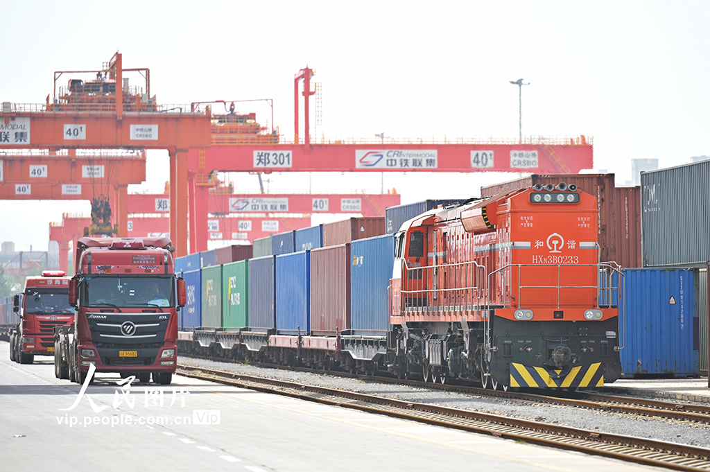 河南鄭州：中歐班列開行忙【7】