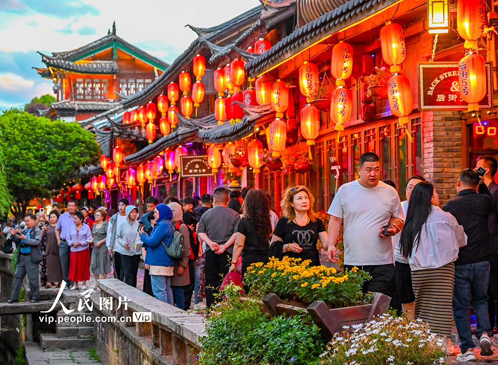 云南麗江:古城“夜經濟”紅火【2】