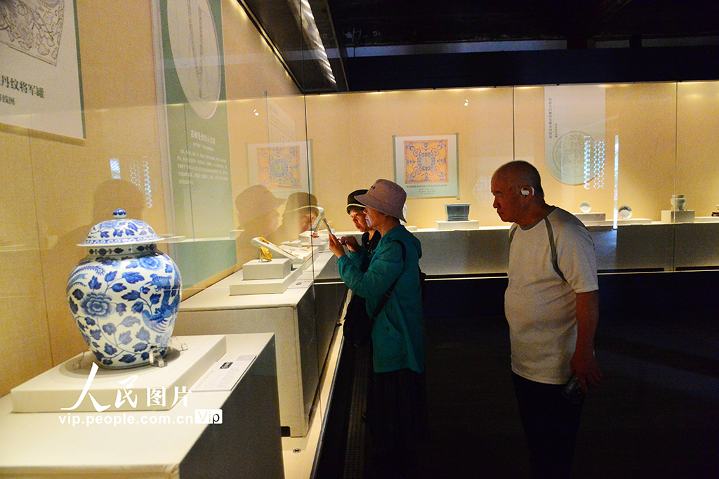 “瑞羽祥鳴——明清禽鳥主題文物展”亮相北京藝術博物館【6】