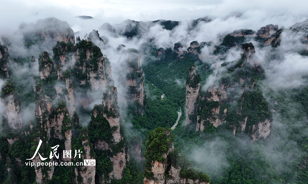 湖南張家界出現云海景觀【2】