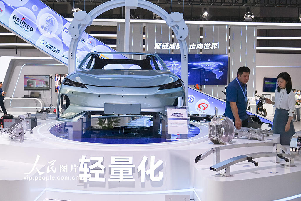 重慶:第七屆中國西部國際投資貿易洽談會開幕【6】