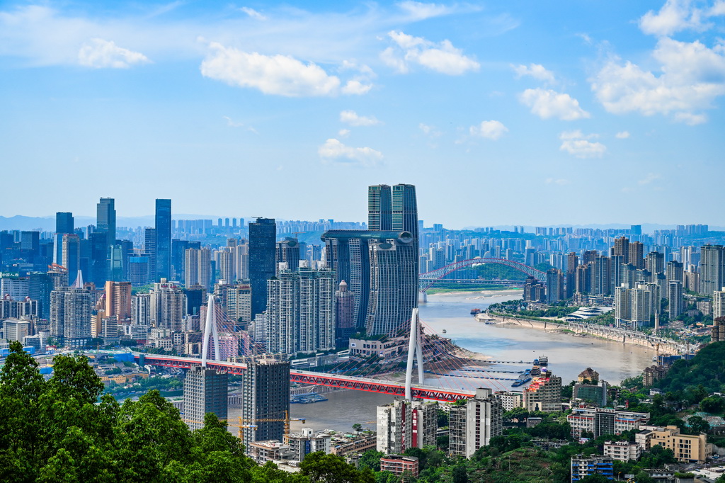 這是5月22日拍攝的重慶城市景象。