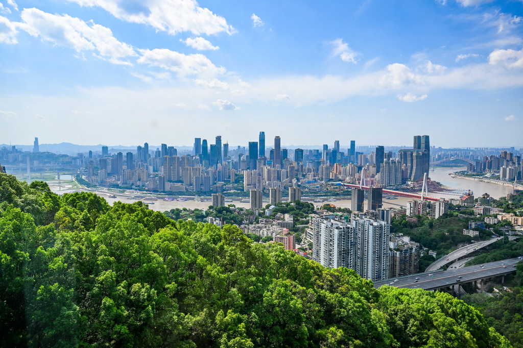 這是5月22日拍攝的重慶城市景象。