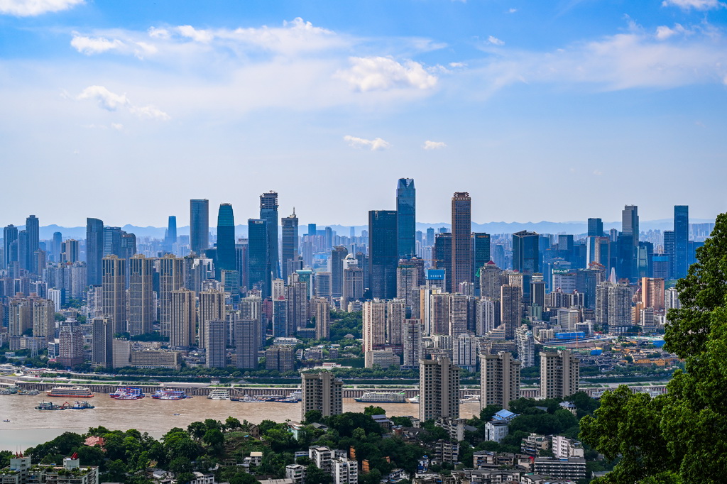 這是5月22日拍攝的重慶城市景象。