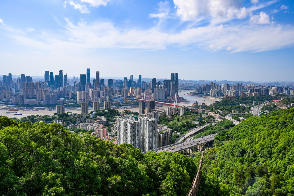 這是5月22日拍攝的重慶城市景象。