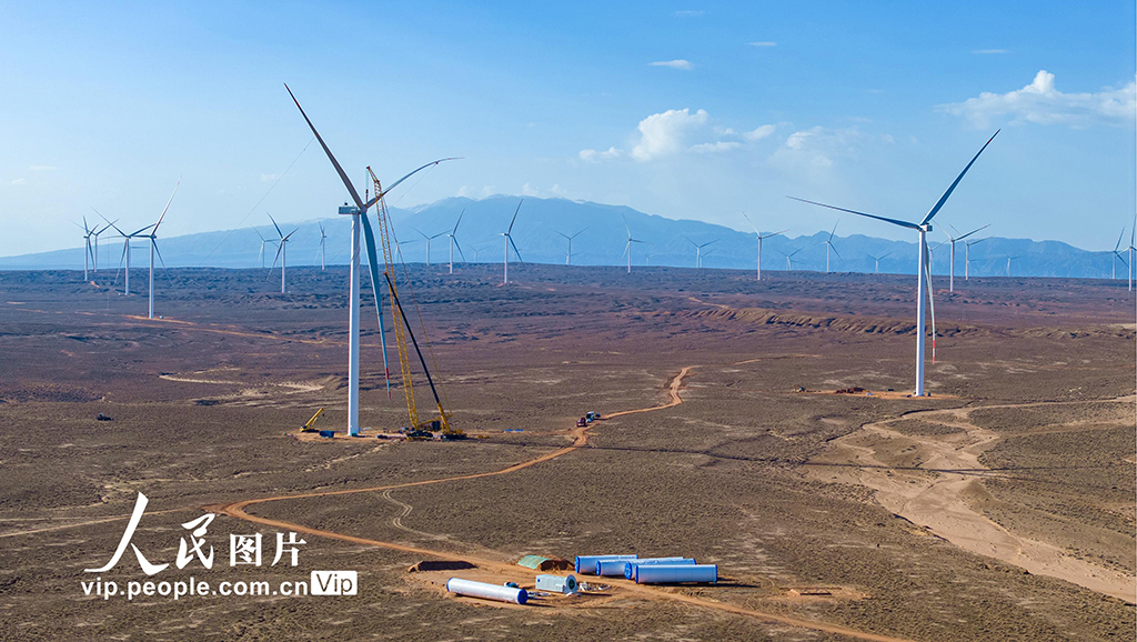甘肅臨澤:風電場建設正酣【5】