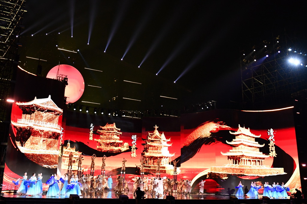 5月25日，演員在第四屆湖南旅游發展大會開幕式上表演。