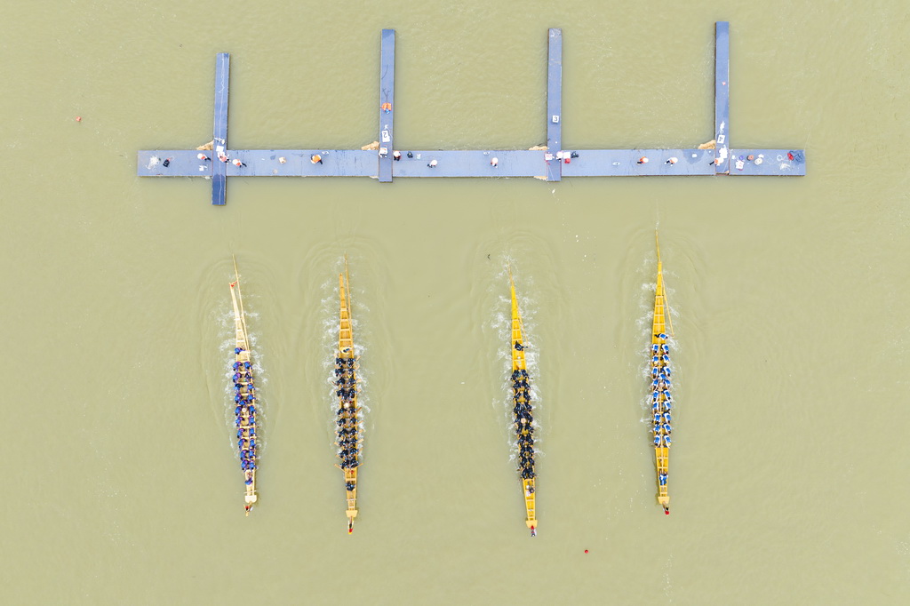 5月25日，參賽隊伍在比賽中（無人機照片）。