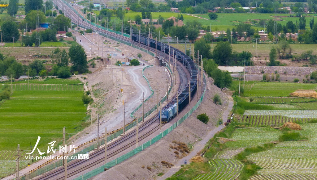 甘肅張掖:迎峰度夏 保供電煤【2】
