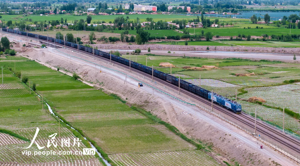 甘肅張掖:迎峰度夏 保供電煤【3】