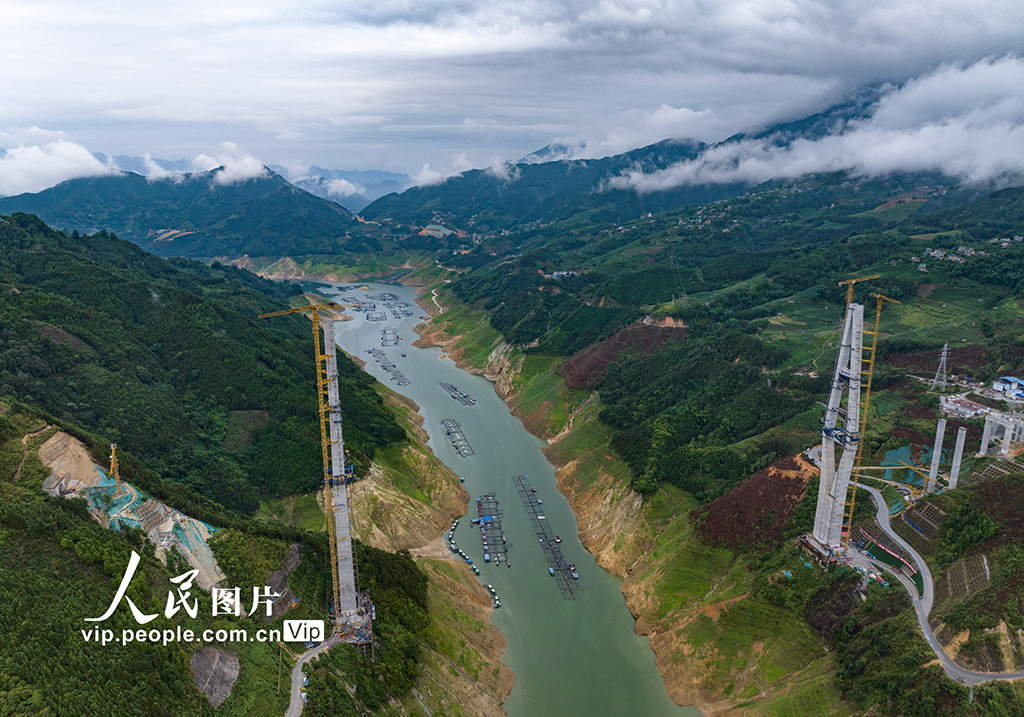 云南麻栗坡：天麻高速建設有序推進【2】