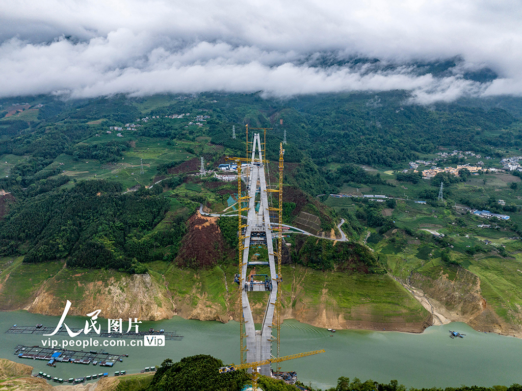 云南麻栗坡：天麻高速建設有序推進【5】