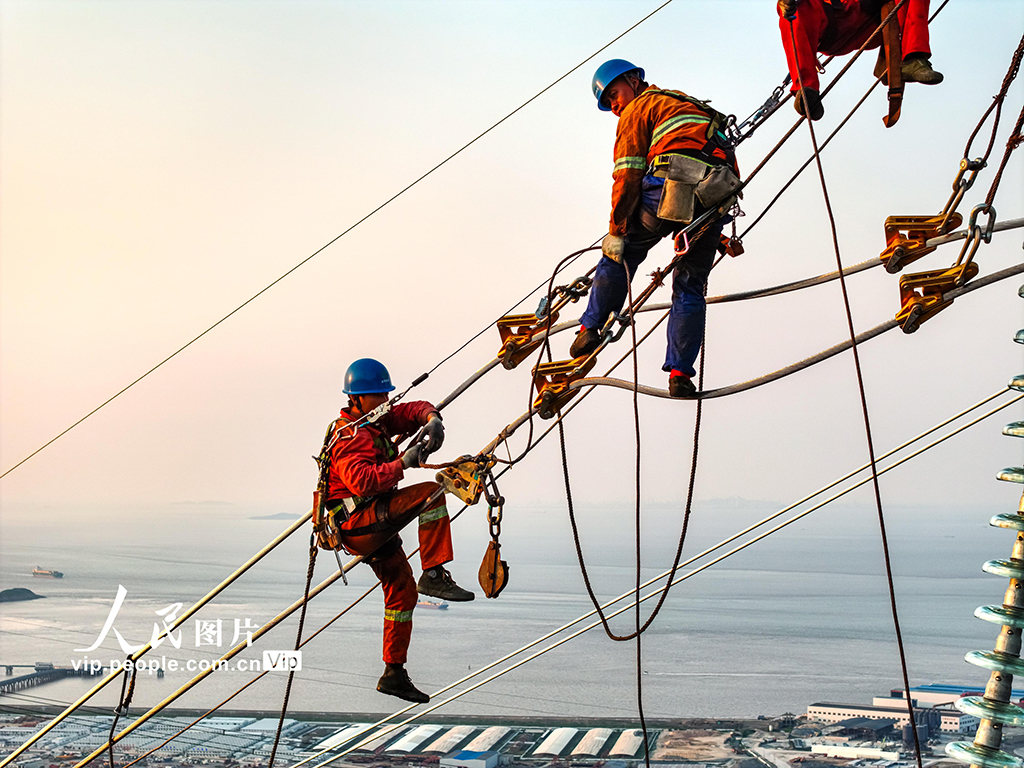浙江：舟山望海（金塘）220千伏輸變電工程全線貫通【4】