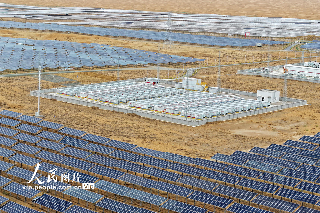 寧夏中衛:騰格里沙漠光伏輸送綠色能源【3】