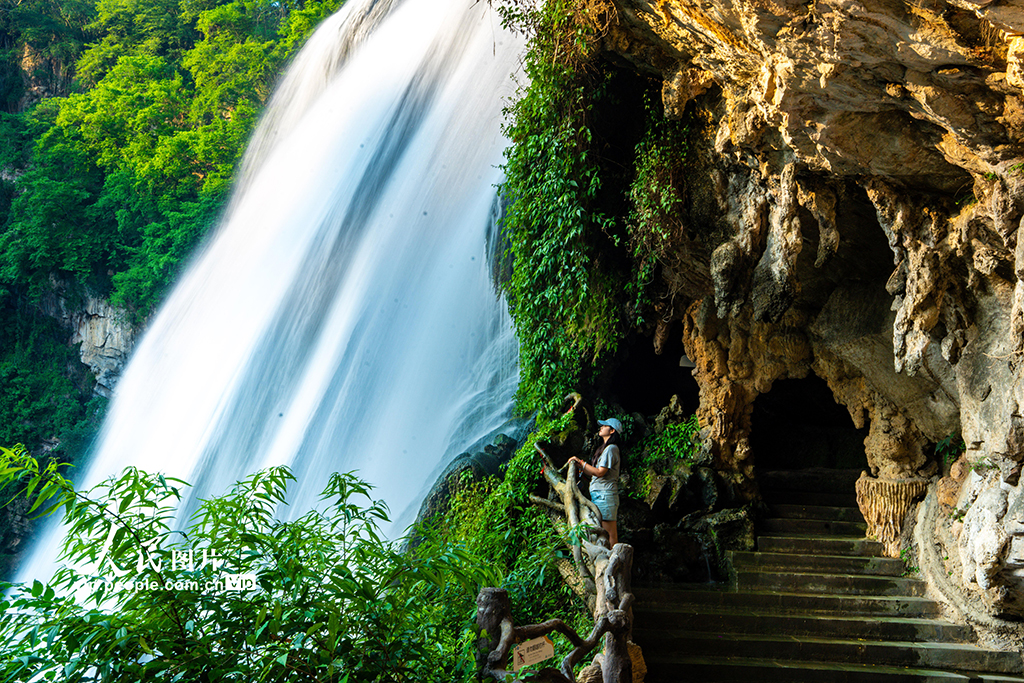貴州安順：豐水期黃果樹瀑布場面壯觀【7】