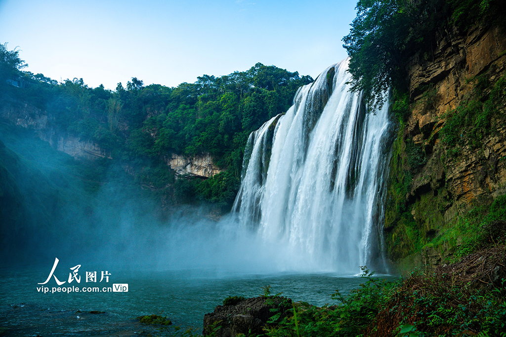 貴州安順：豐水期黃果樹瀑布場面壯觀【8】