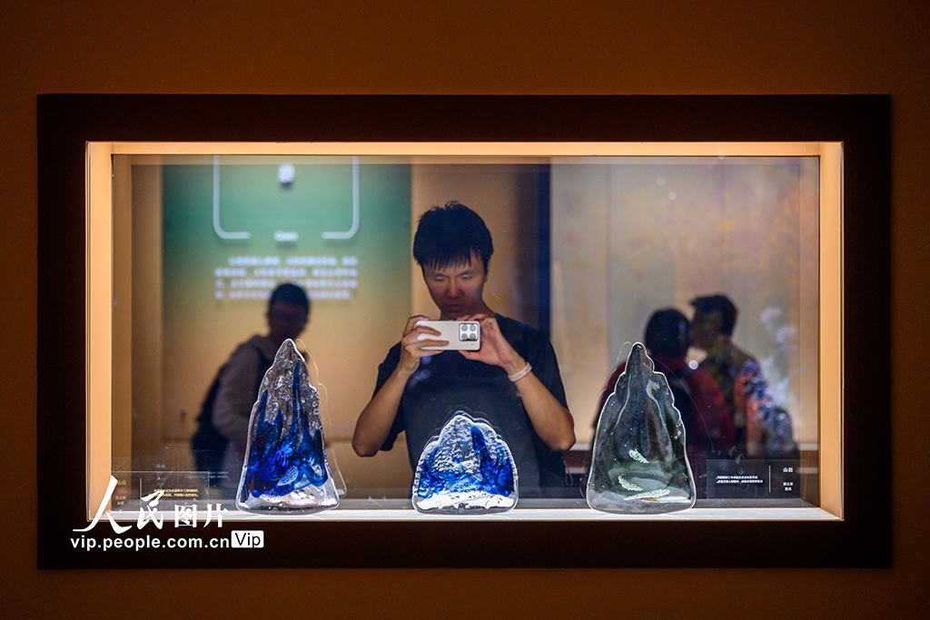 北京:“琉光璃彩——淄博琉璃藝術展”開幕【2】