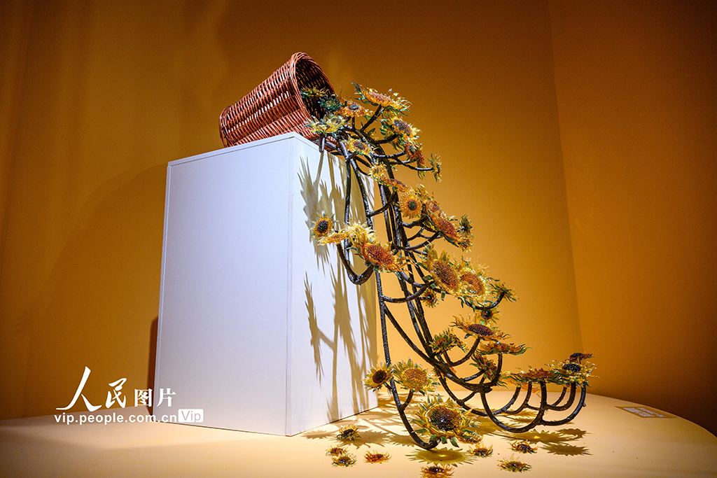 北京:“琉光璃彩——淄博琉璃藝術展”開幕【3】