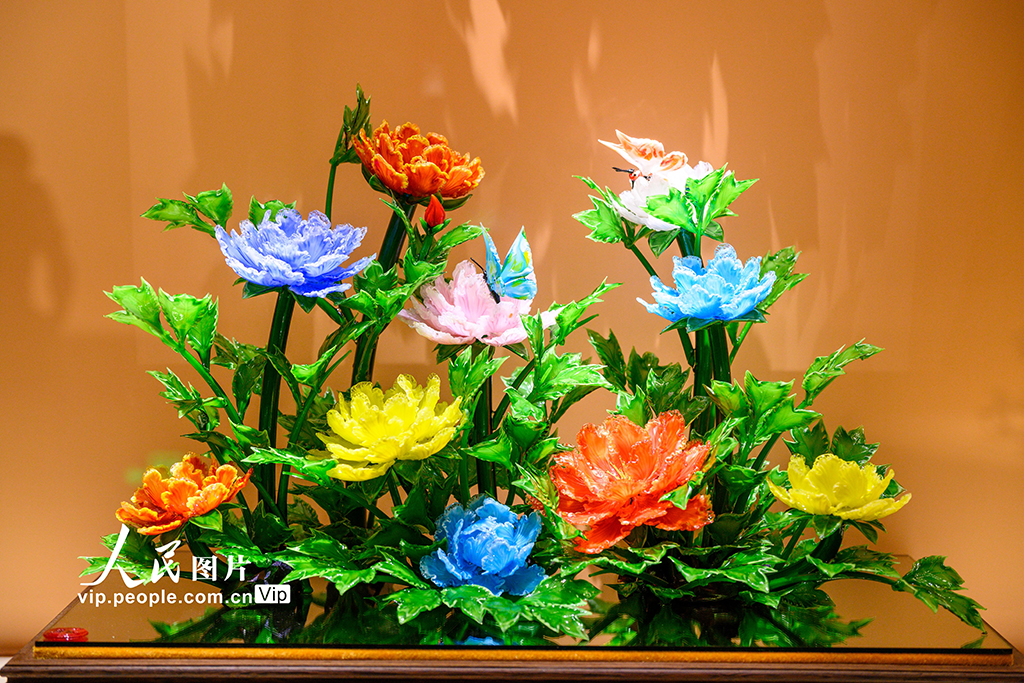 北京:“琉光璃彩——淄博琉璃藝術展”開幕【6】