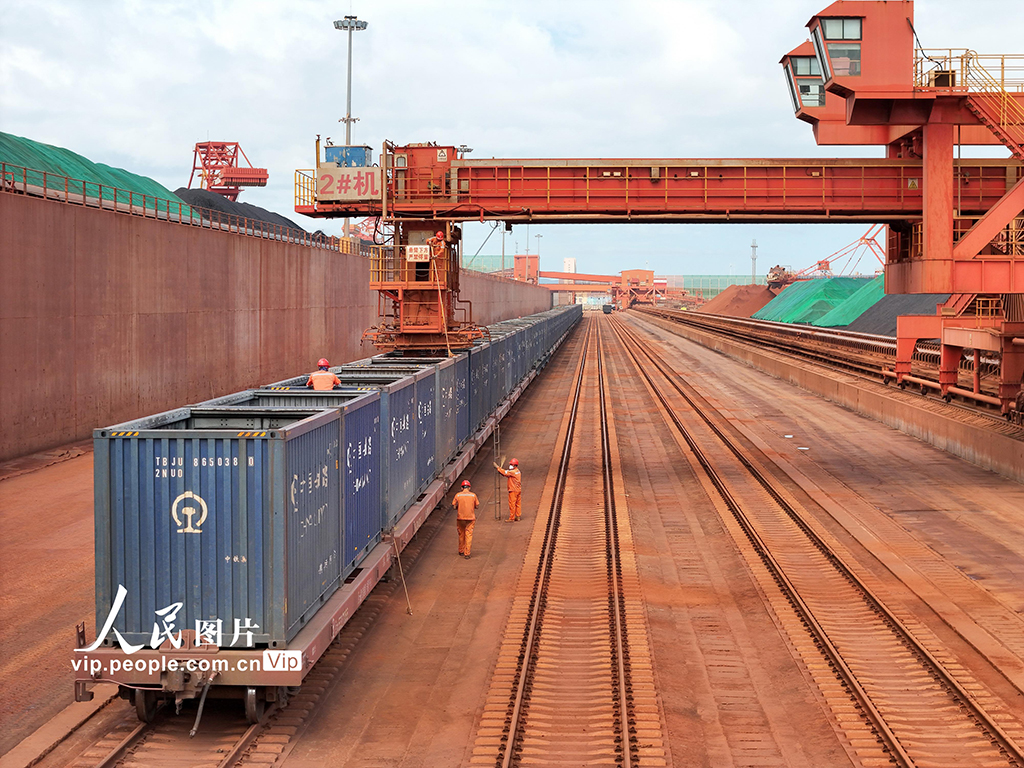 德龍煙鐵路海鐵聯運跨省新通道全線貫通【6】