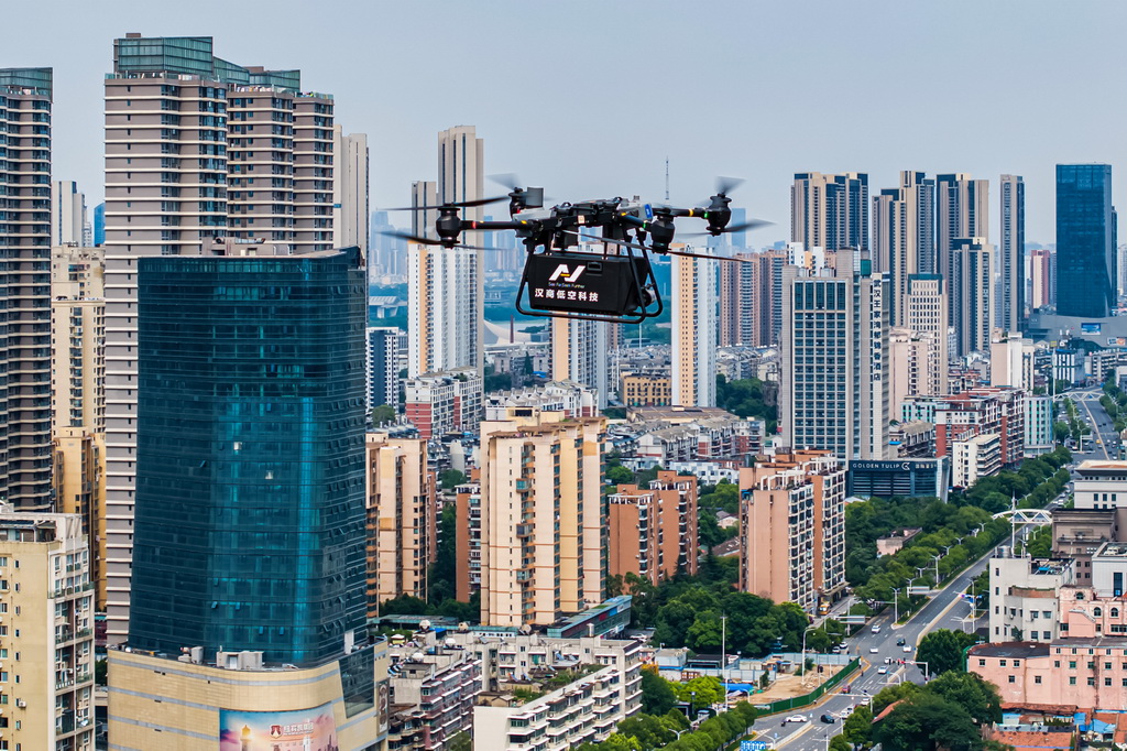 6月16日，一架無人機在飛行中（無人機照片）。