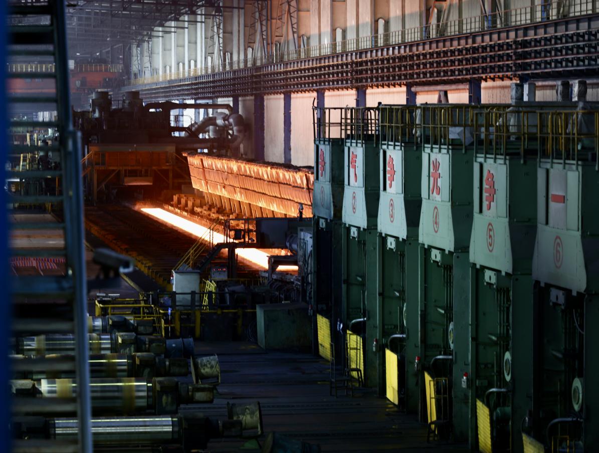 在熱軋產線，感受鋼鐵工業自動化的震撼力量。蔣雨師攝