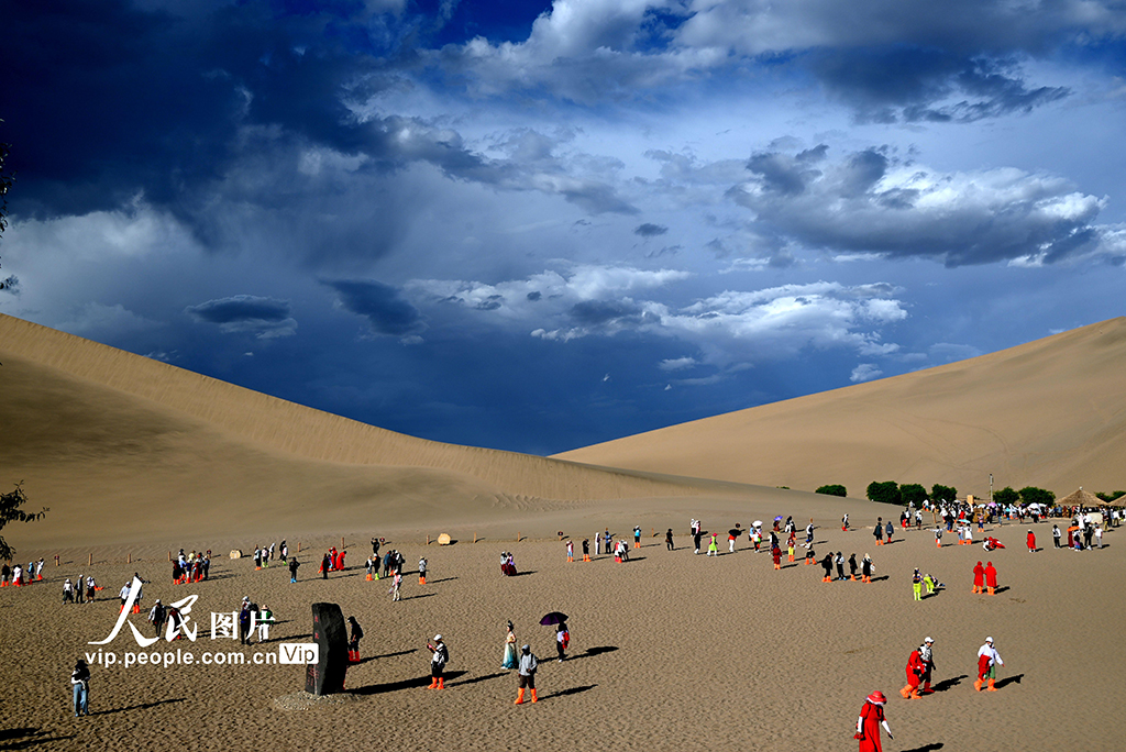 甘肅敦煌:大漠云景如畫迎客來【3】
