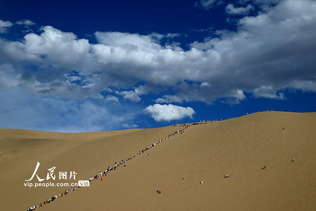 甘肅敦煌:大漠云景如畫迎客來【5】