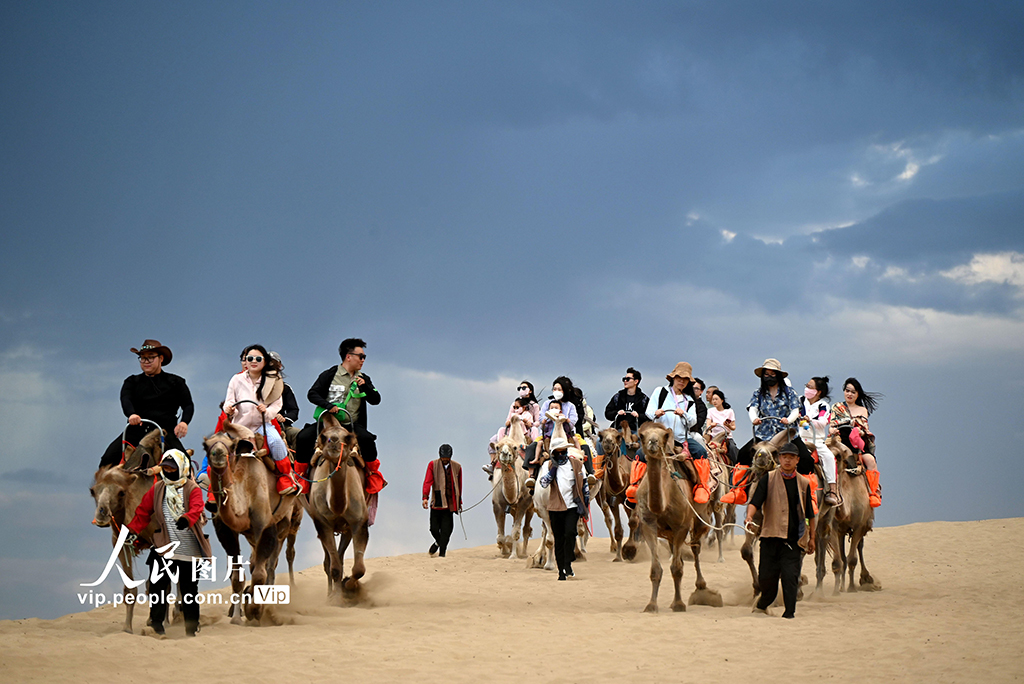 甘肅敦煌:大漠云景如畫迎客來【8】