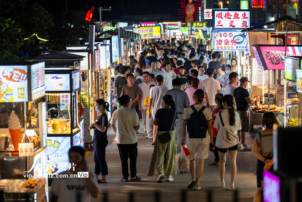 廣西梧州：夏日夜市人氣旺【3】