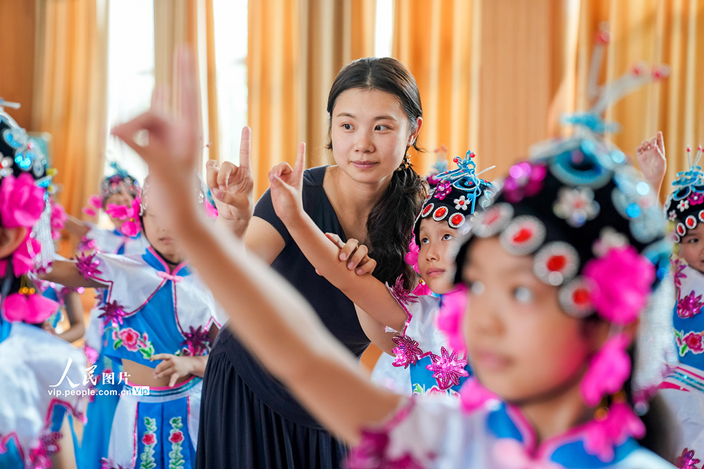 江西撫州:學習采茶戲【2】