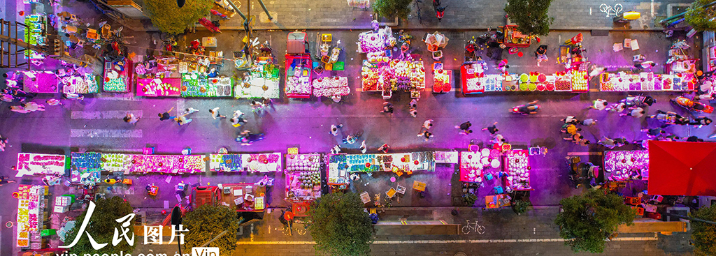 四川成都：夜市人氣旺【4】