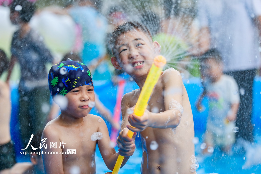 廣西賀州:夏日戲水享清涼【4】