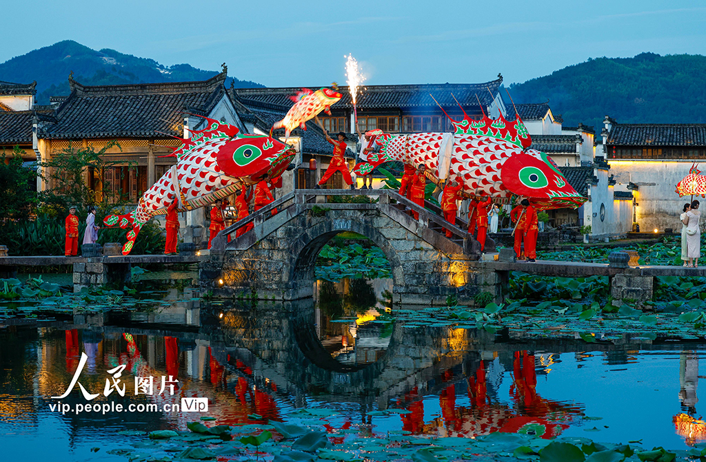 安徽黃山:夏夜游古村賞魚燈【7】