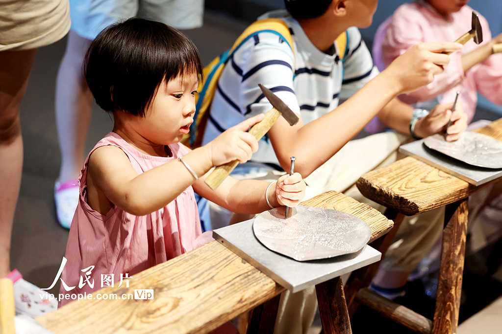 浙江杭州:走進非物質文化遺產館 探索文化傳承【3】